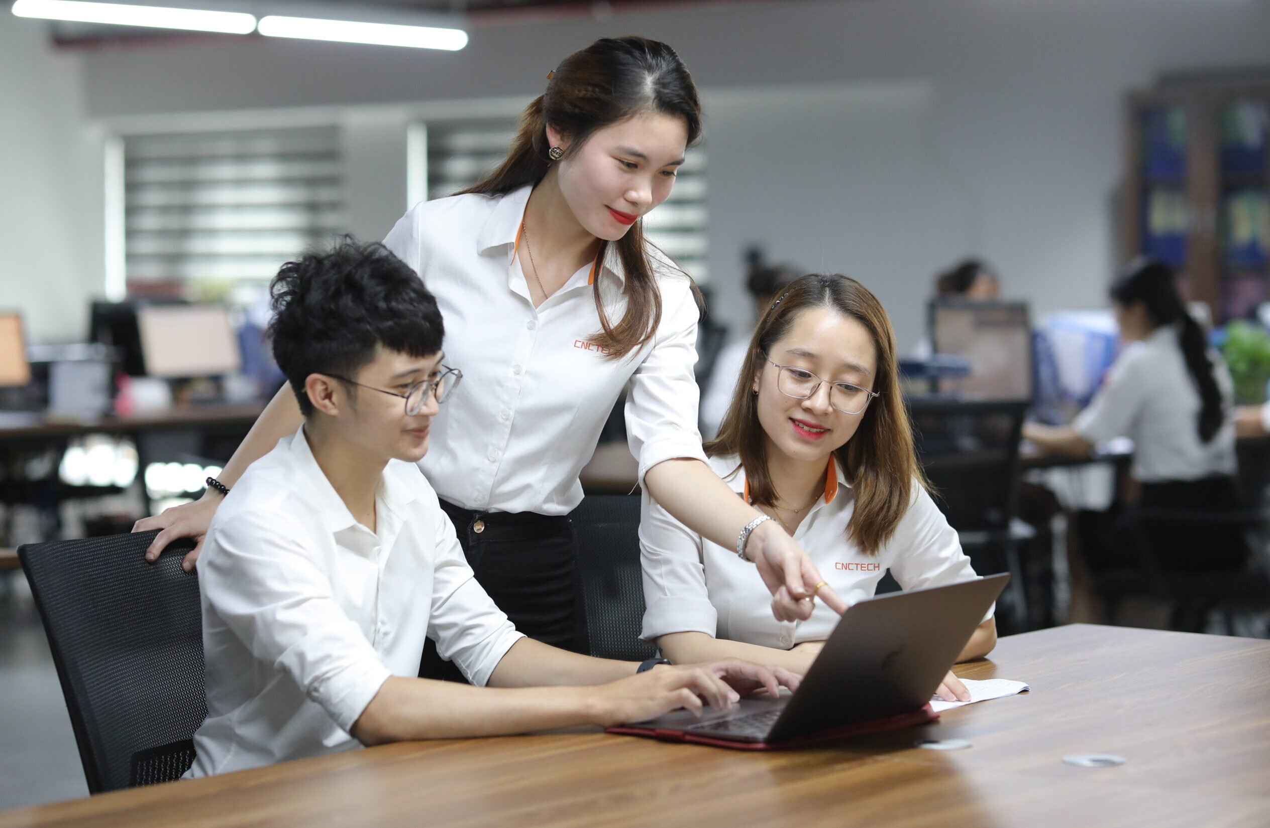 https://demo.cnctech.vn/wp-content/uploads/2022/11/HEE_9526-scaled-e1669624481943.jpg