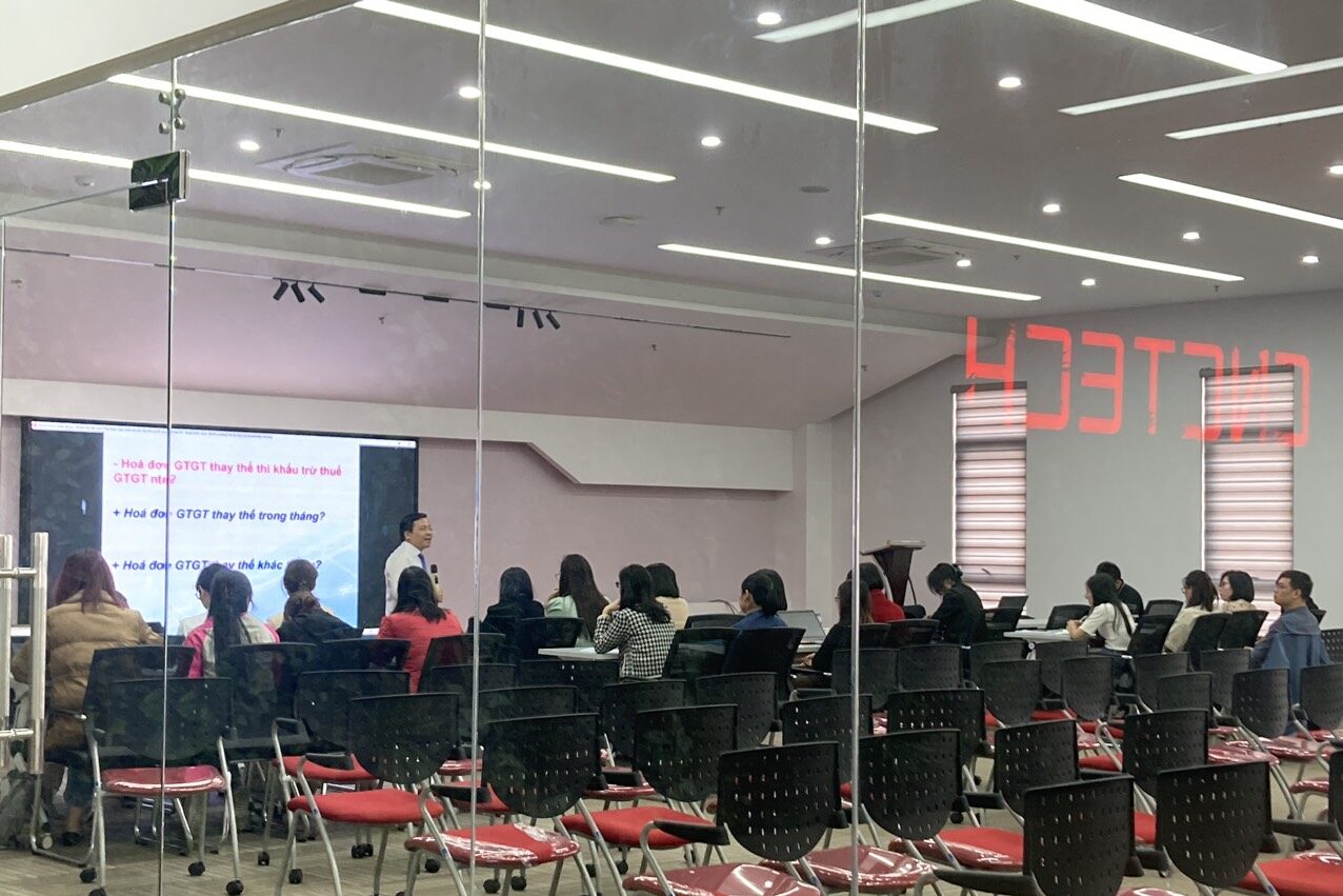 https://demo.cnctech.vn/wp-content/uploads/2023/03/Dao-tao-ke-toan-3-e1678266981465.jpg